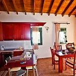 Vakantiehuis Aselinos Koukounaries