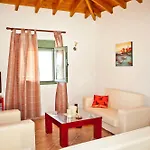 Vakantiehuis Aselinos Koukounaries