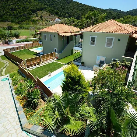 Holiday home Aselinos