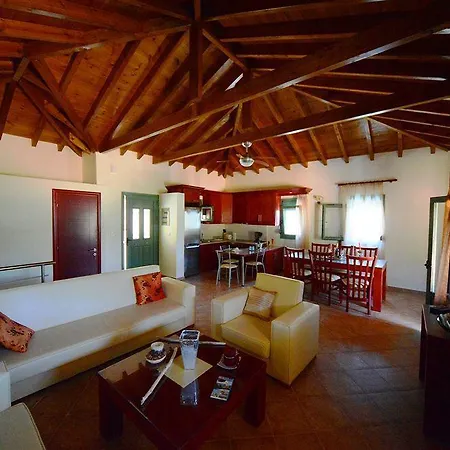 Holiday home Aselinos