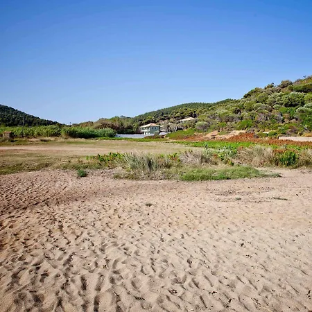 Holiday home Aselinos