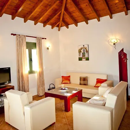 Holiday home Aselinos *