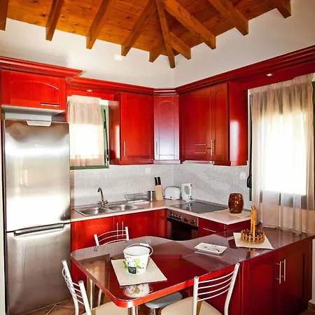Holiday home Aselinos *