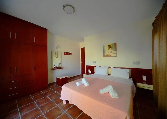 Aselinos * קוקונאריס